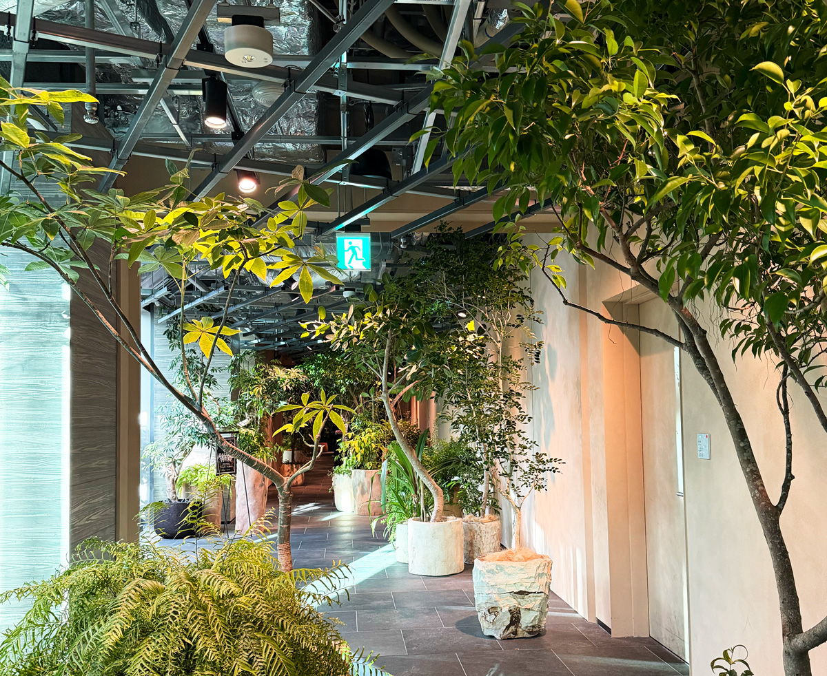 宜野座ボタニカル